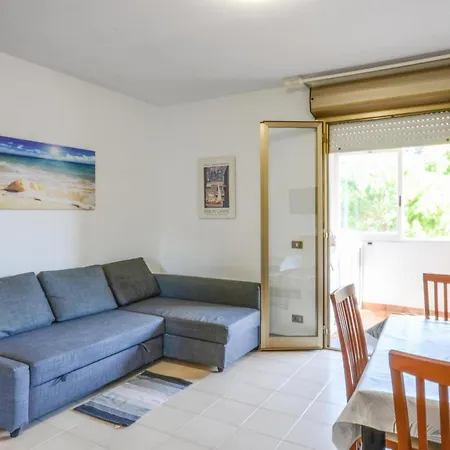 1 Bedroom Lovely In *
